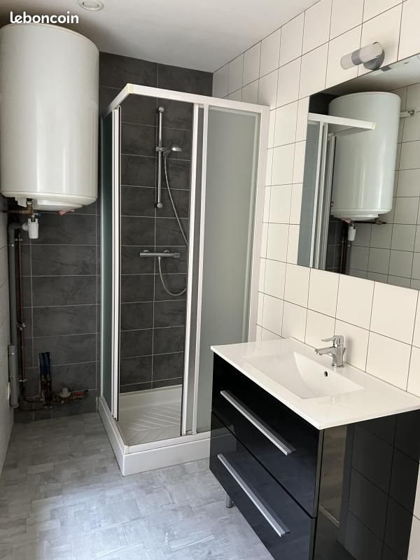 Appartement à louer, 43m², Saint-Julien-Chapteuil