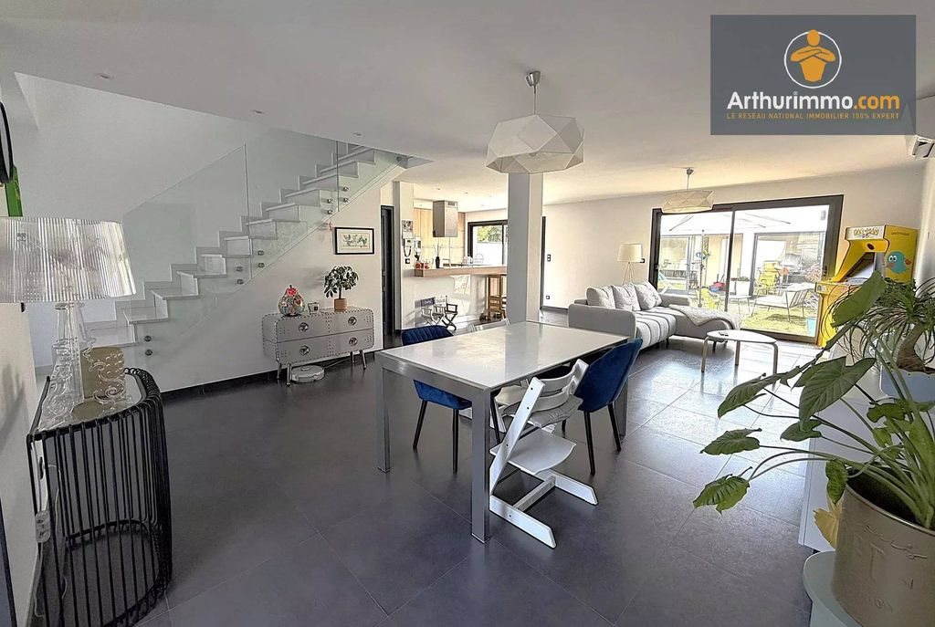 Maison à vendre, 191m², Lacroix-Saint-Ouen