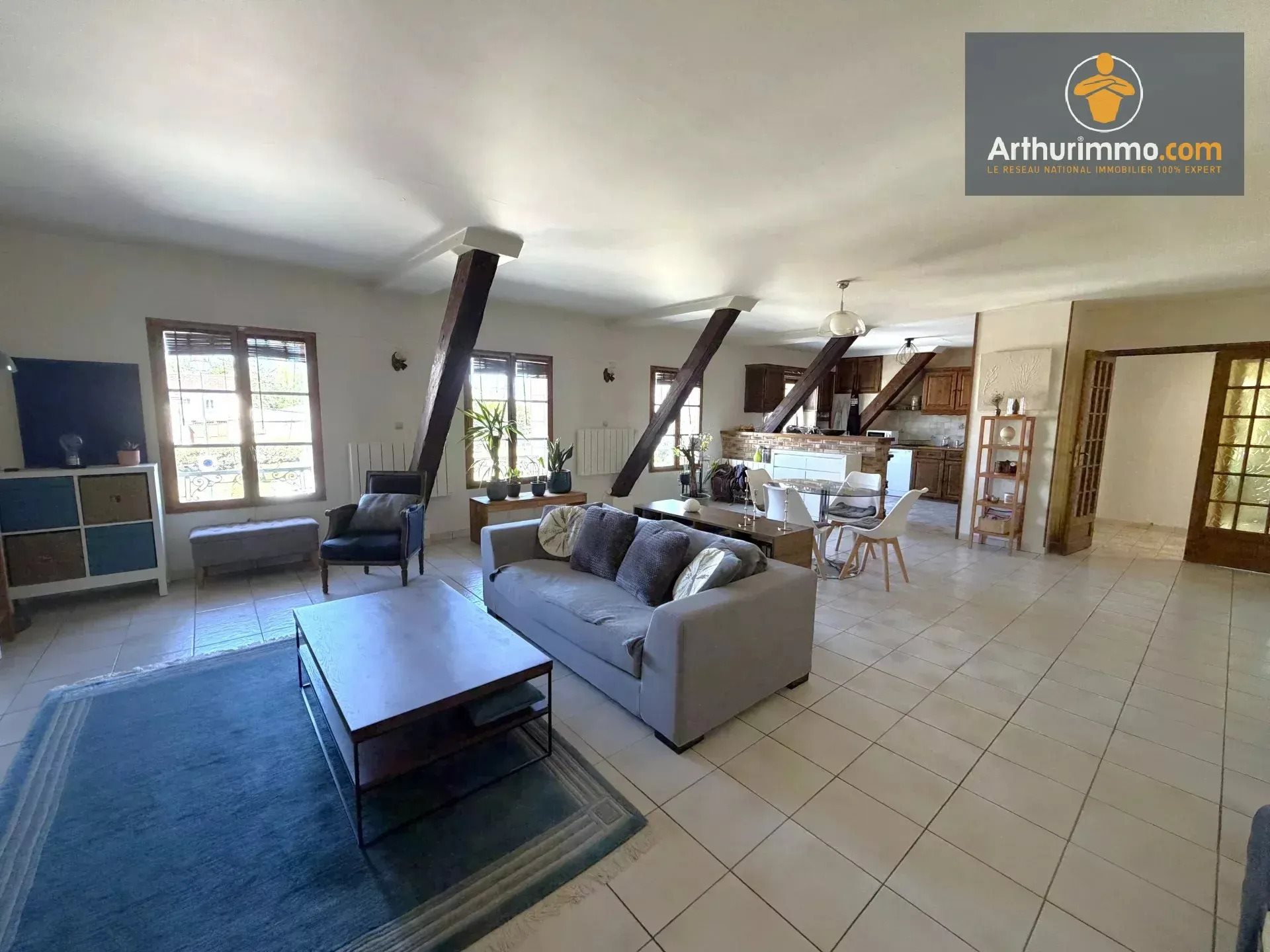 Appartement à louer, 177m², Venette