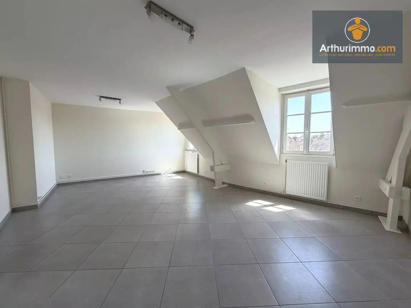 Appartement à louer, 73m², Compiègne