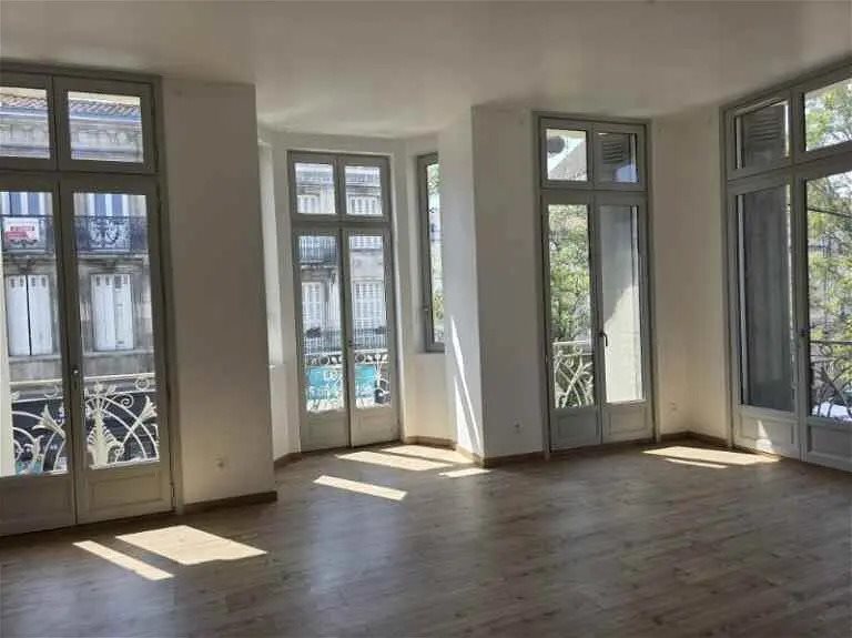 Appartement à louer, 69m², Cognac