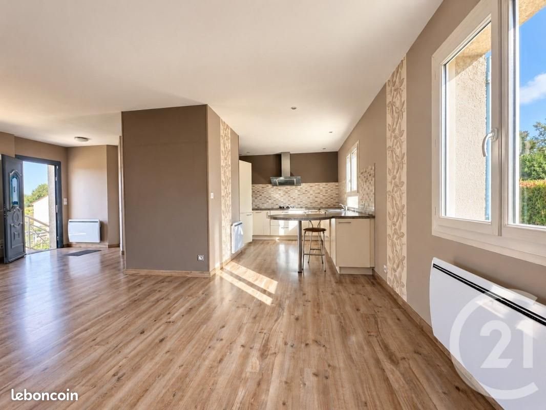 Maison à vendre, 99m², Saint-Just-le-Martel