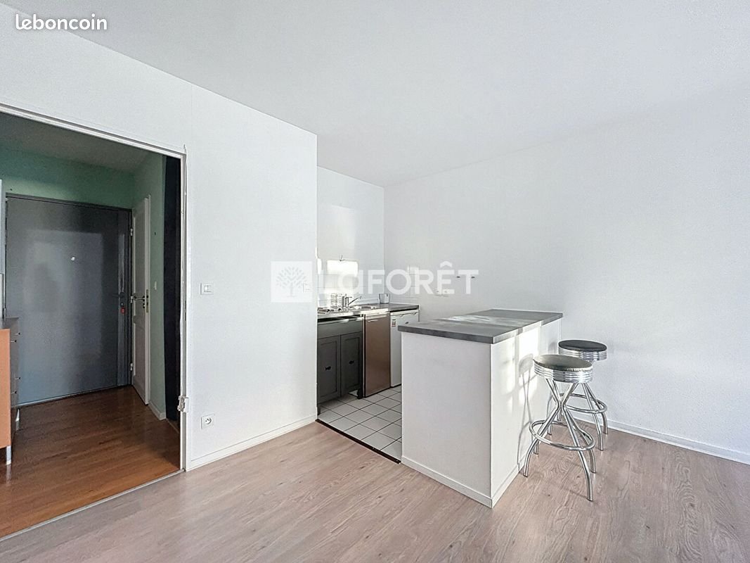 Appartement à louer, 27m², Mont-Saint-Aignan