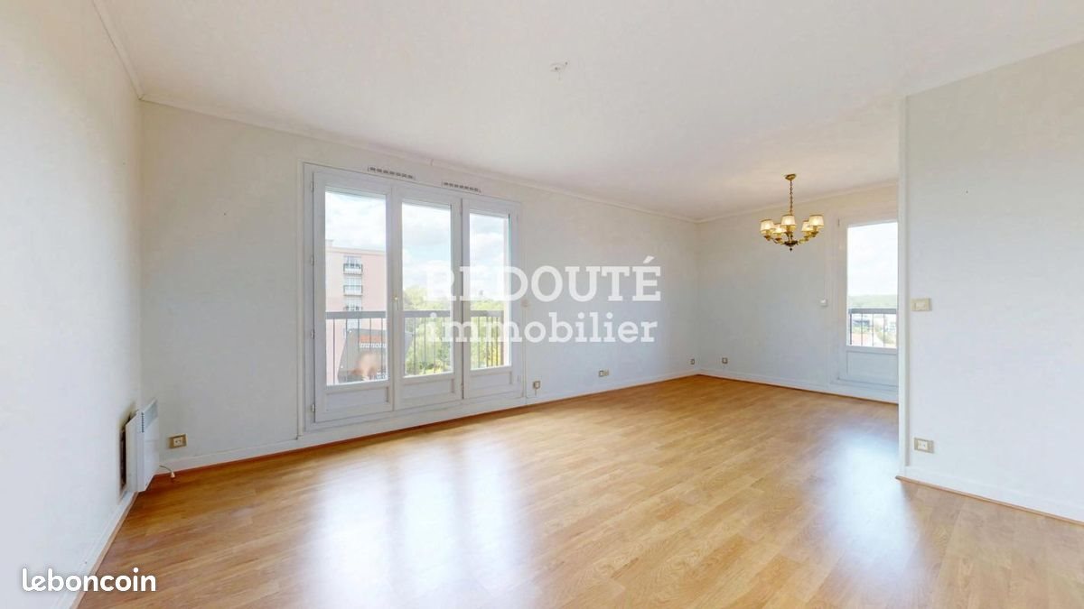 Appartement à vendre, 83m², Saint-Brice-Courcelles