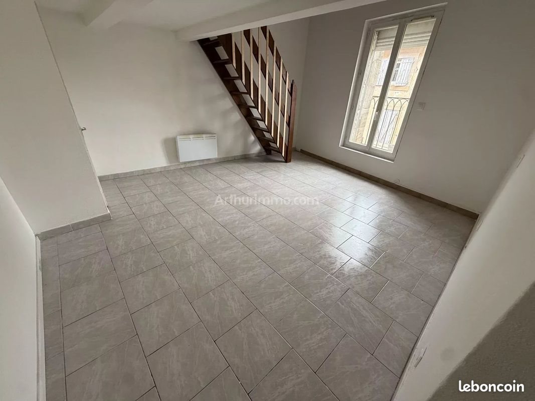 Appartement à louer, 70m², Lodève
