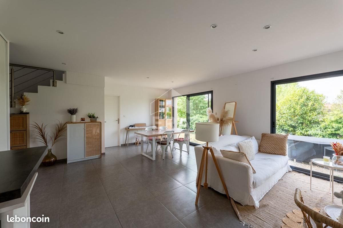 Maison à vendre, 115m², Charly