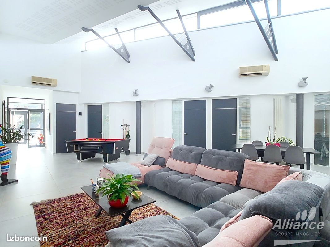 Maison à vendre, 320m², Delle