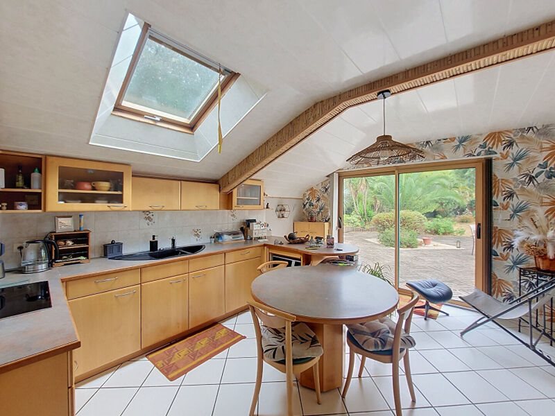 Maison à vendre, 150m², Ambon