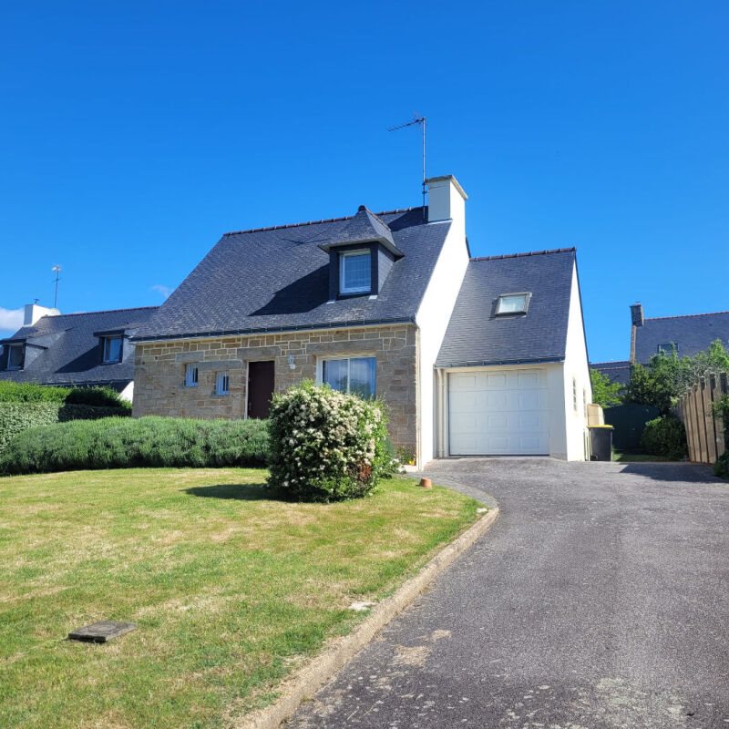 Maison à vendre, 90m², Ambon