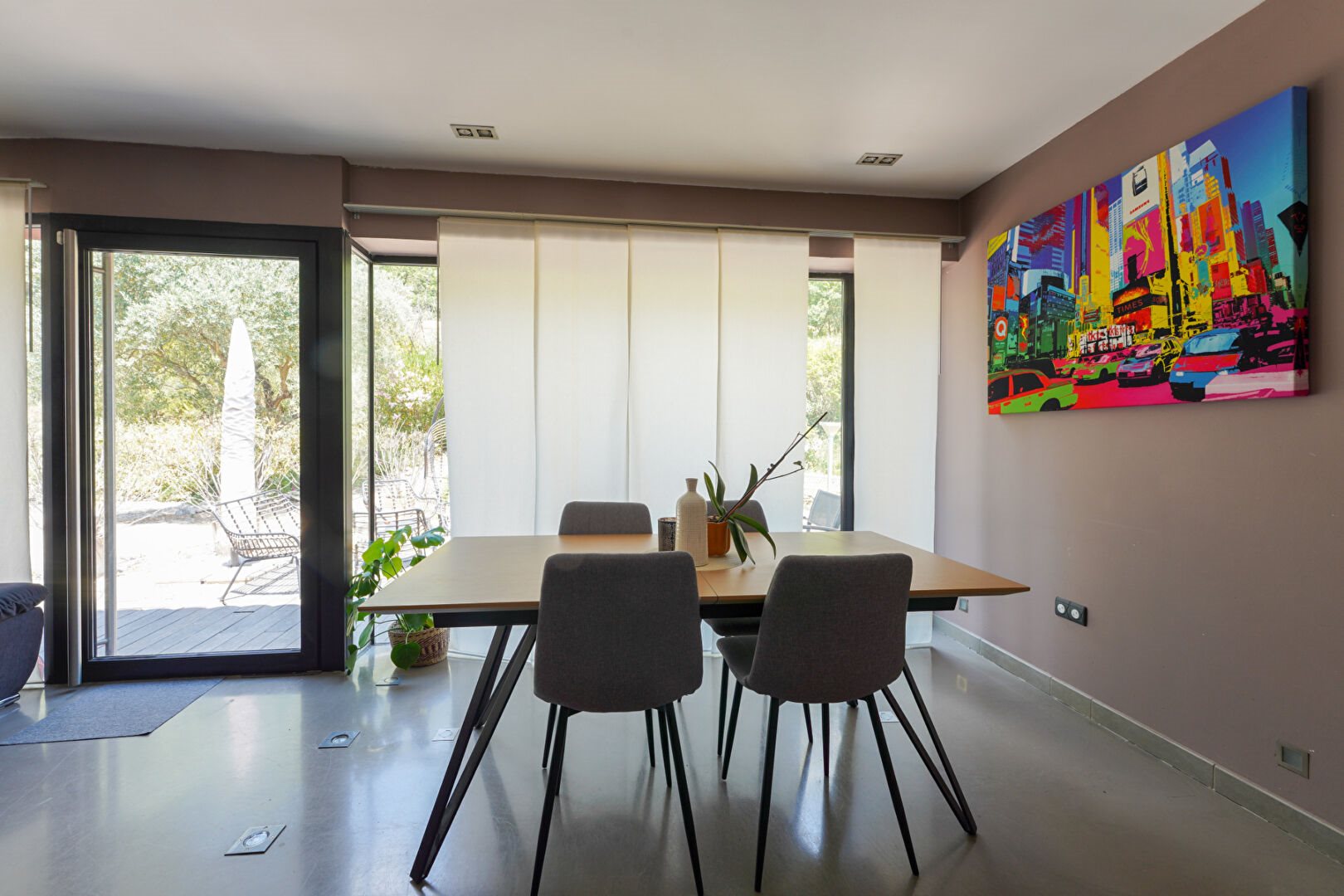 Appartement à vendre, 111m², Châteauneuf-le-Rouge