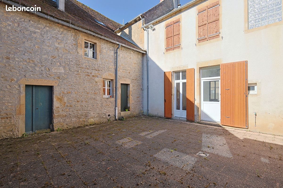 Maison à vendre, 93m², Prémery