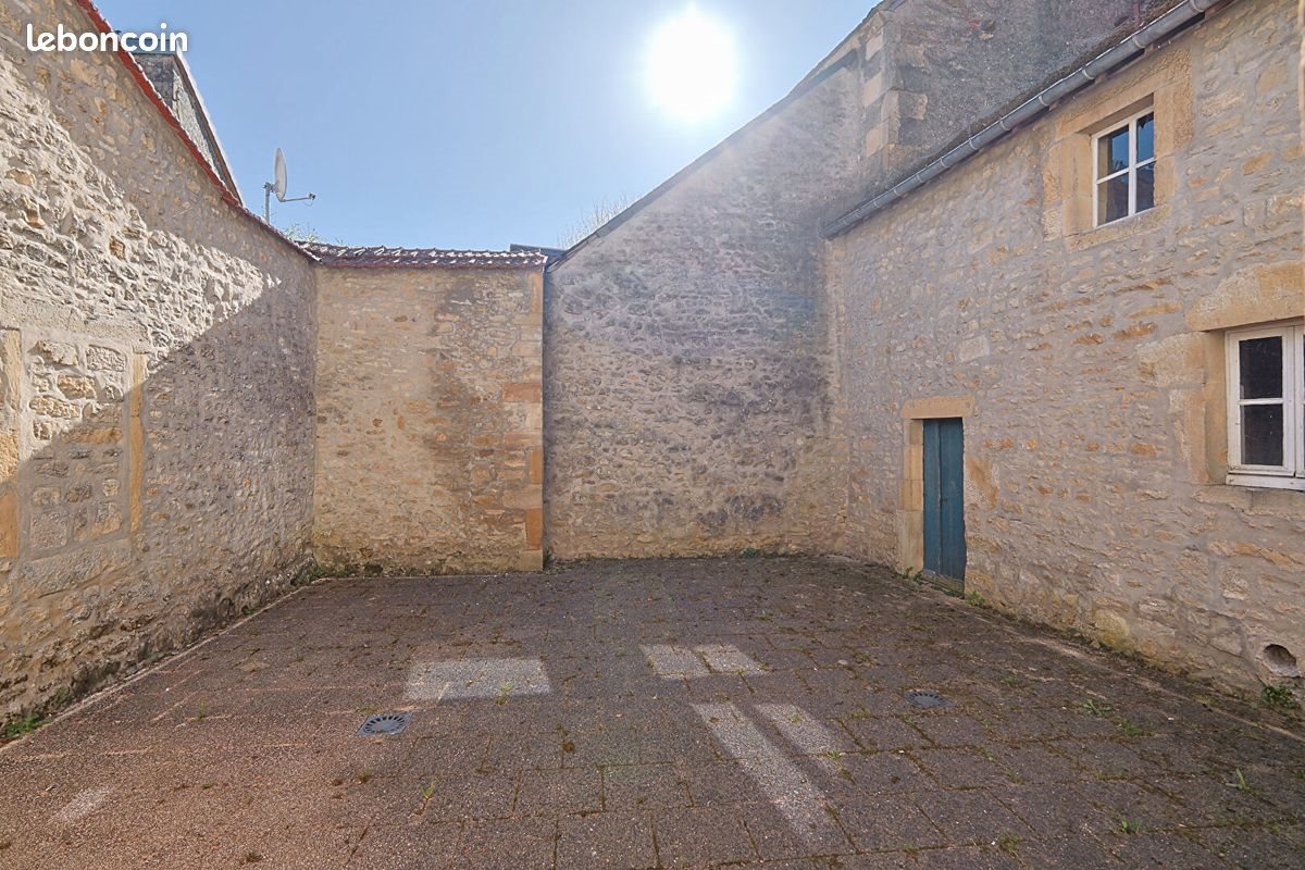 Maison à vendre, 93m², Prémery