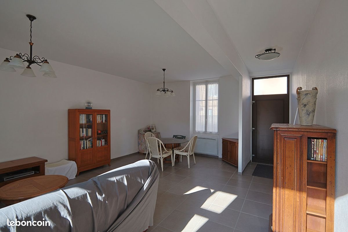 Maison à vendre, 93m², Prémery