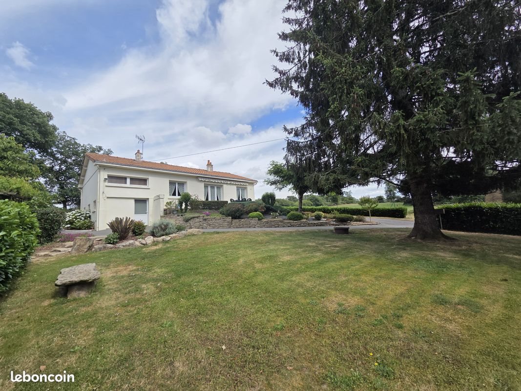 Maison à vendre, 100m², Mortagne-sur-Sèvre
