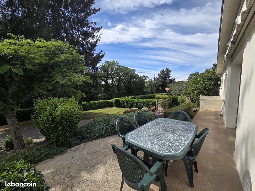 Maison à vendre, 100m², Mortagne-sur-Sèvre