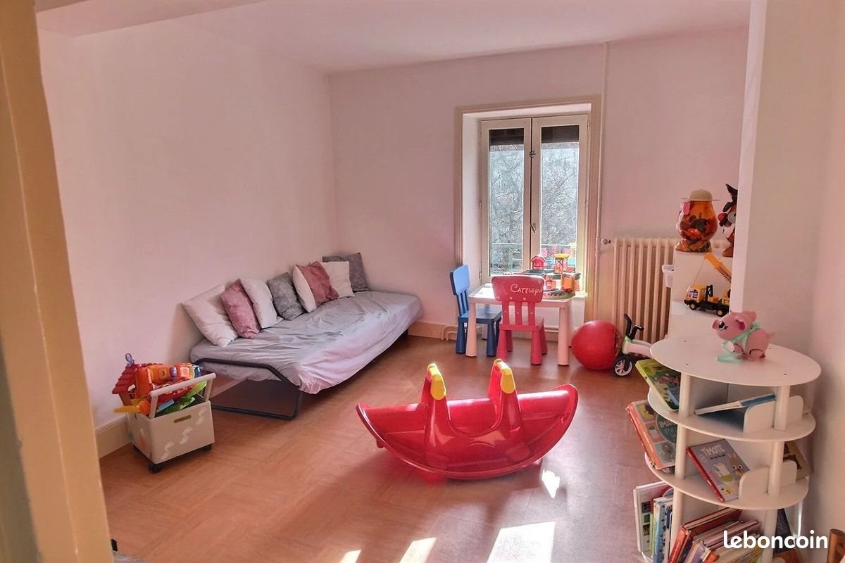 Appartement à louer, 150m², Saint-Jean-de-Bournay