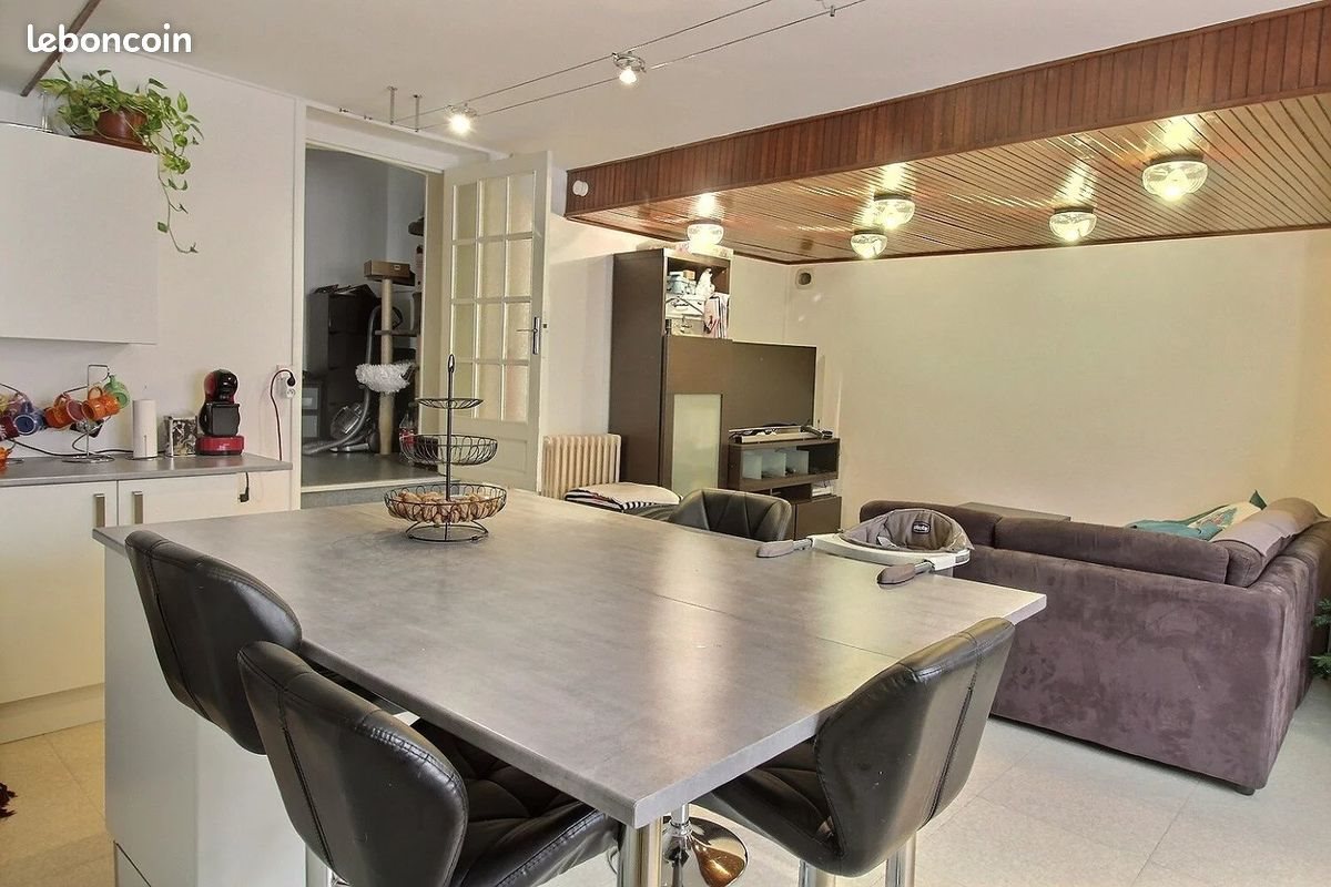 Appartement à louer, 150m², Saint-Jean-de-Bournay