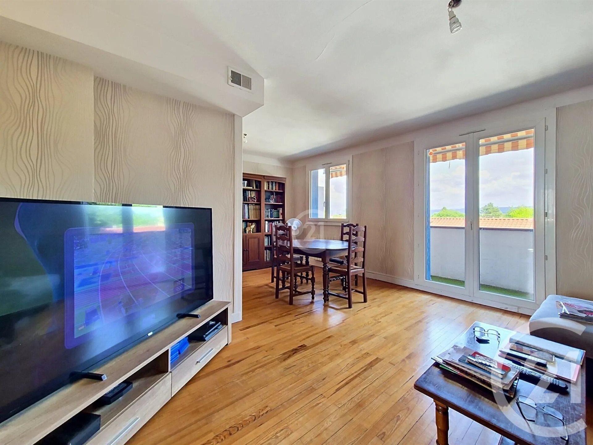 Appartement à vendre, 72m², Pont-de-Chéruy