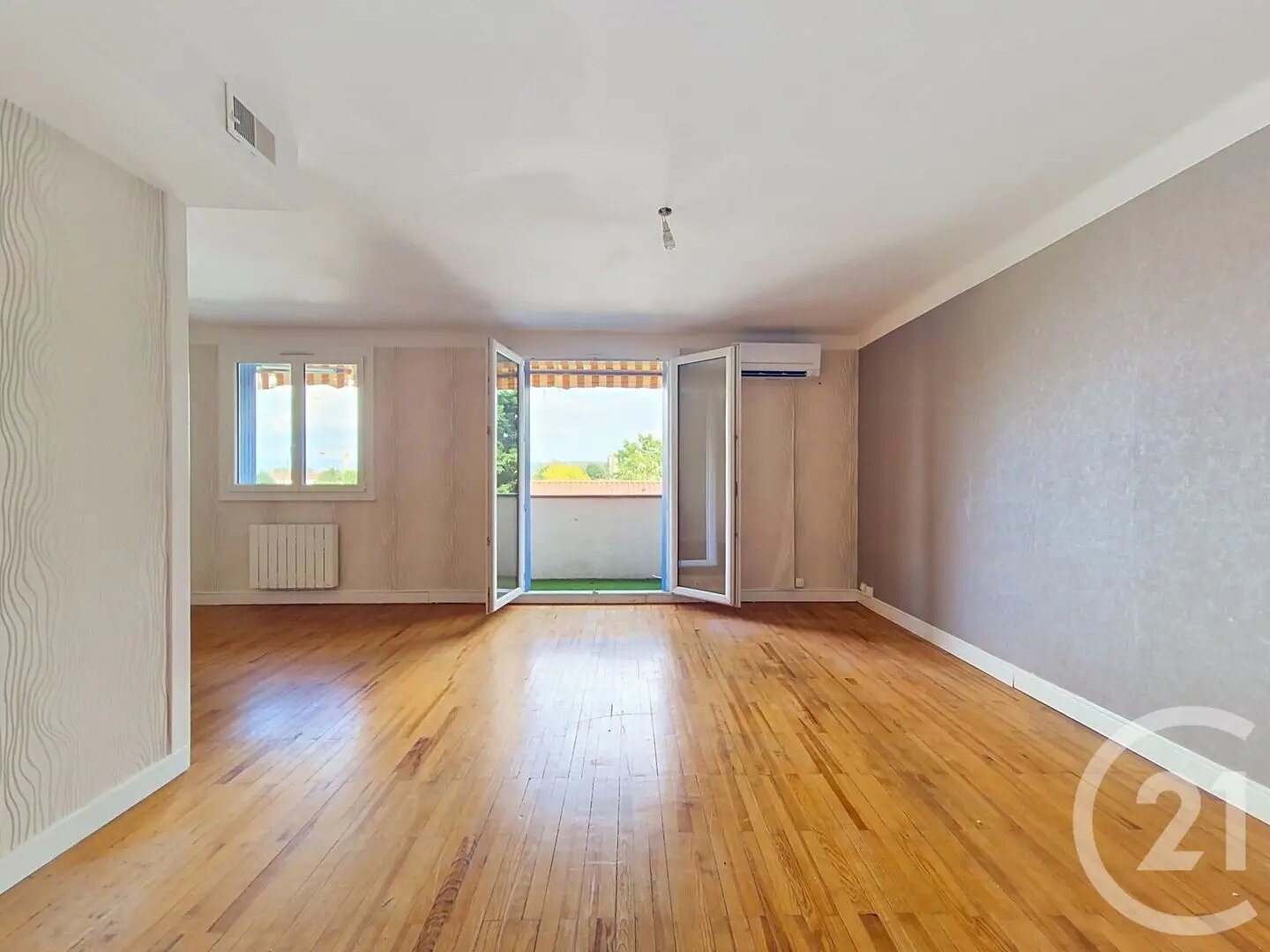 Appartement à vendre, 72m², Pont-de-Chéruy