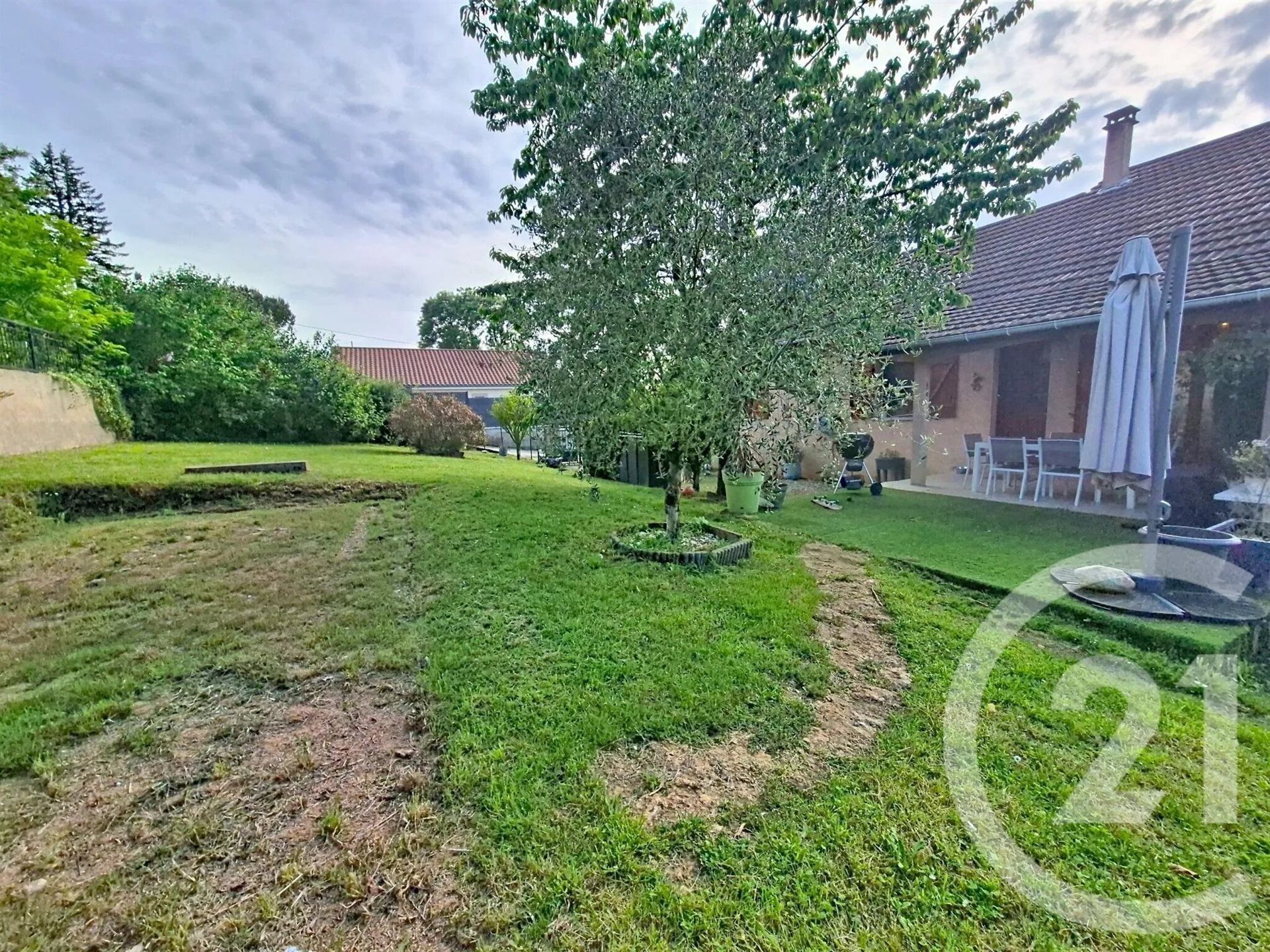 Maison à vendre, 121m², Leyrieu