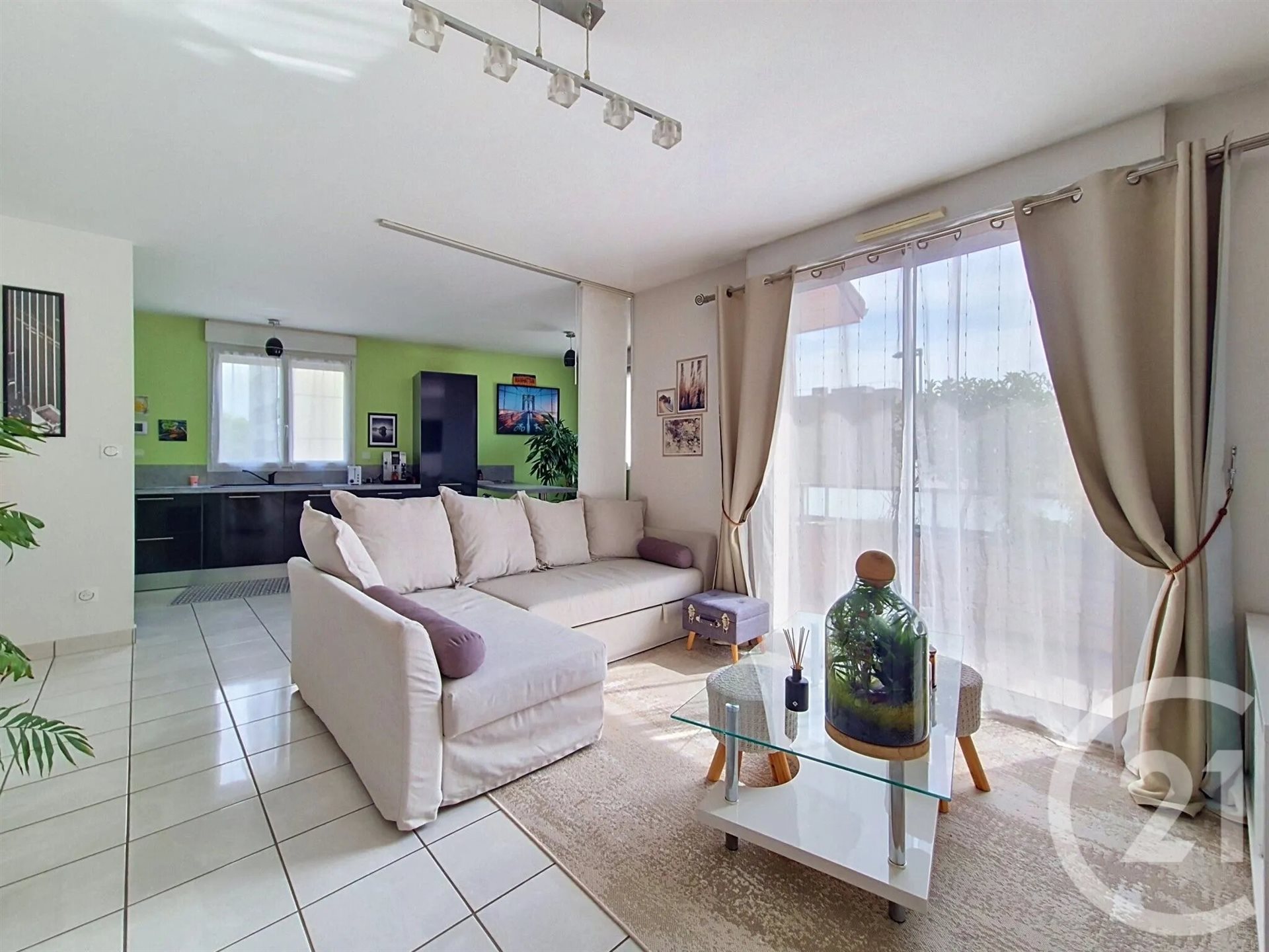 Appartement à vendre, 67m², Pont-de-Chéruy
