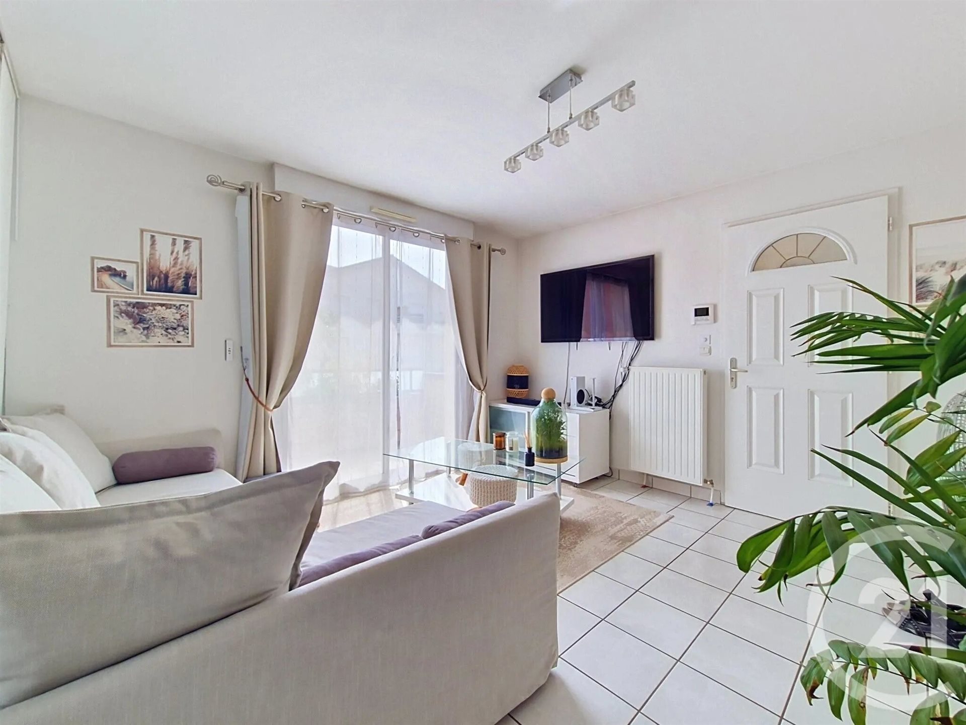 Appartement à vendre, 67m², Pont-de-Chéruy