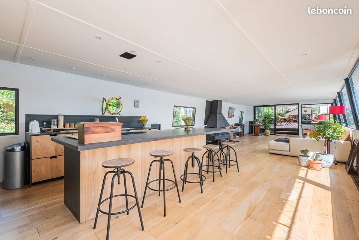 Appartement à louer, 300m², Saint-Cloud