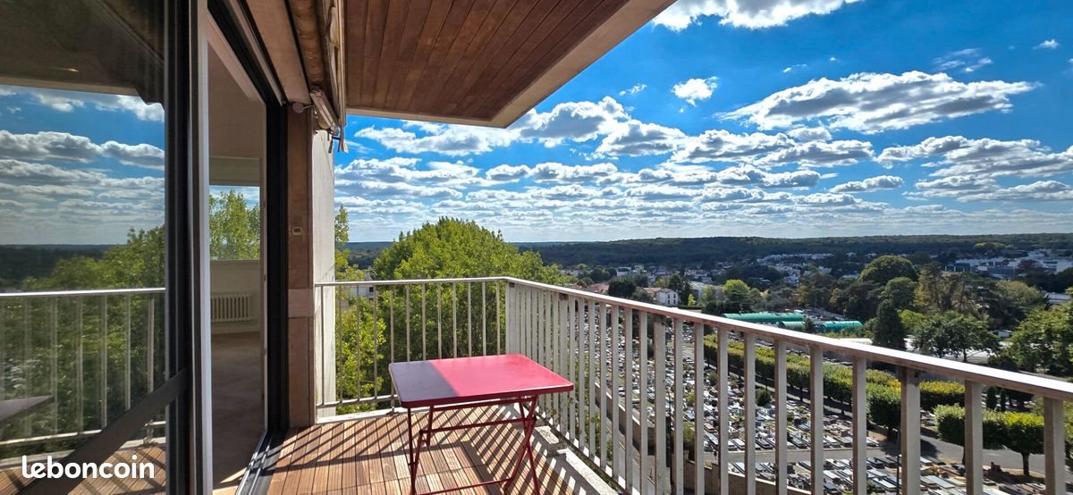Appartement à louer, 81m², Garches