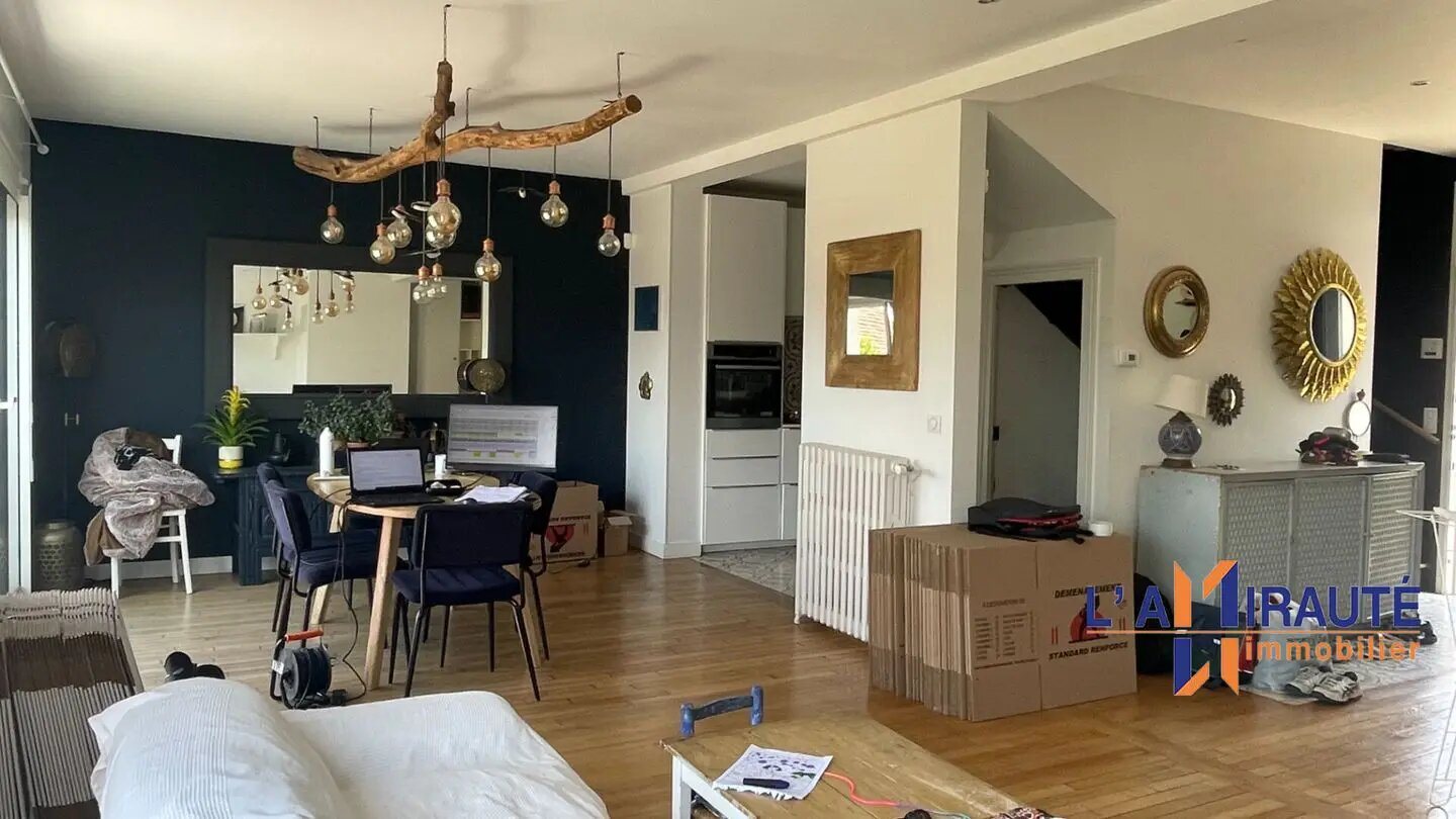 Maison à vendre, 138m², Le Mesnil-le-Roi