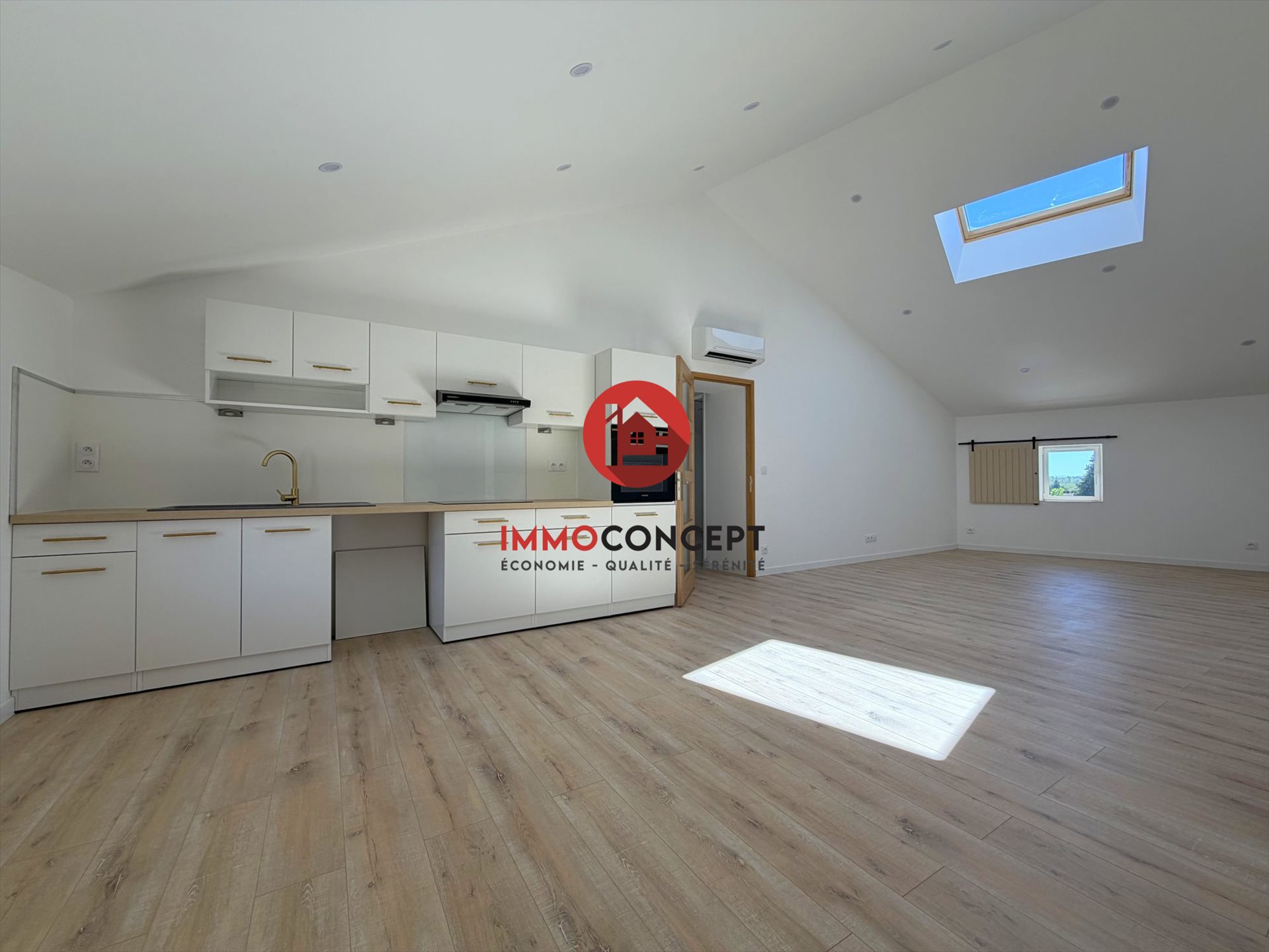 Appartement à louer, 85m², Laudun-l'Ardoise