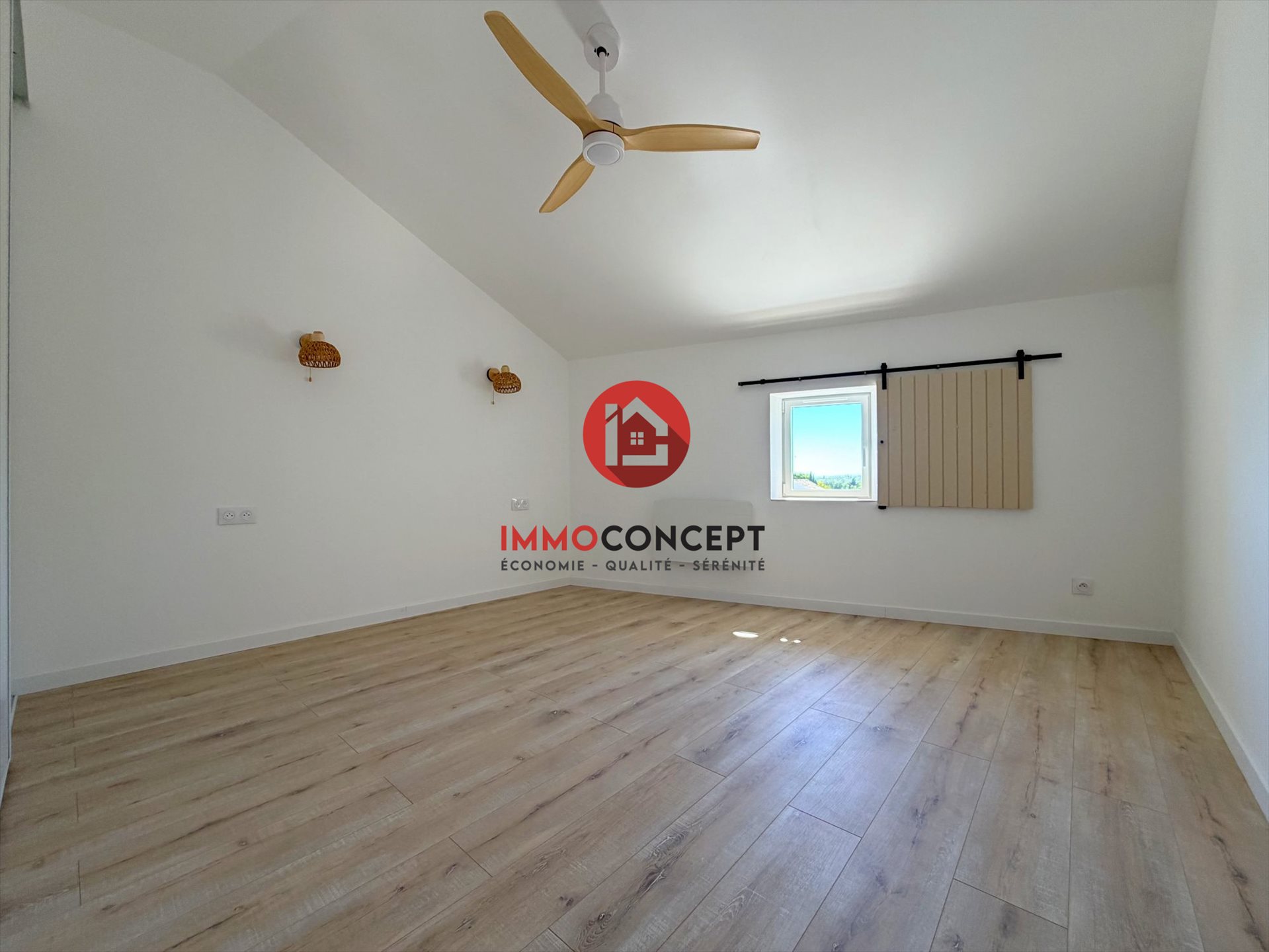 Appartement à louer, 85m², Laudun-l'Ardoise