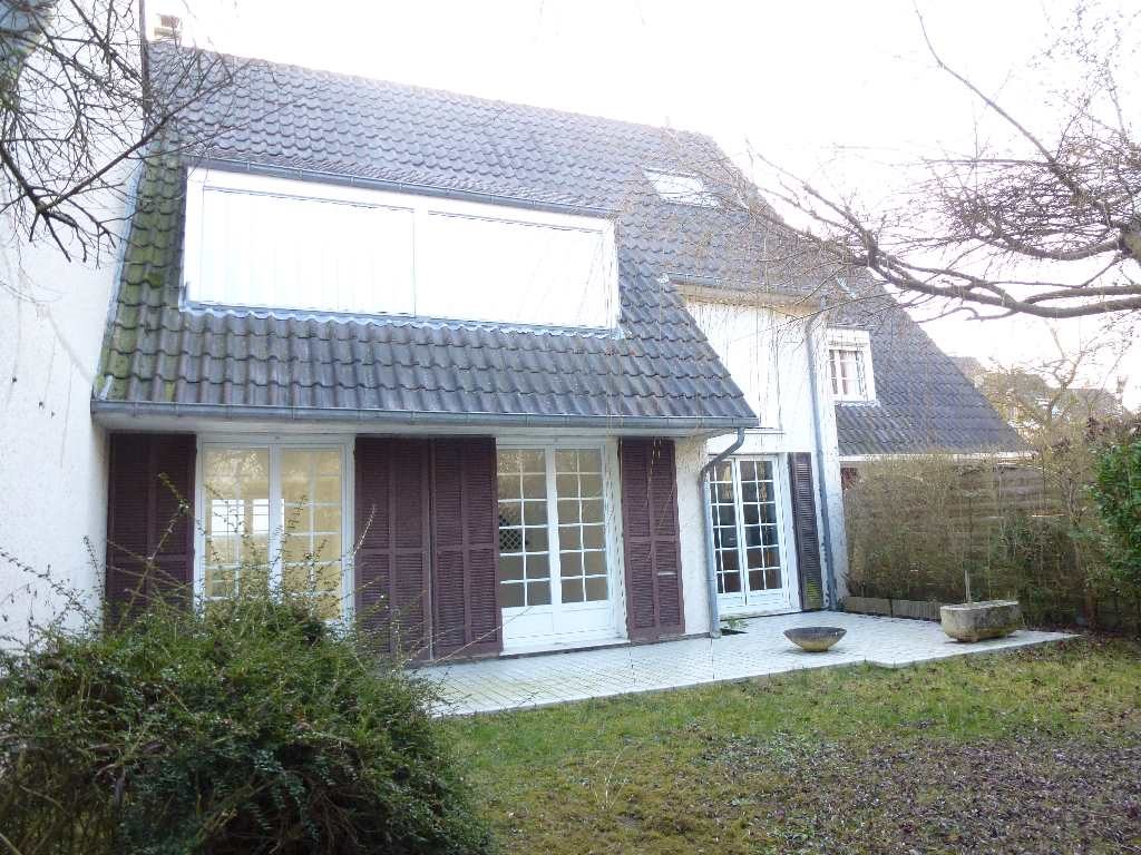 Maison à louer, 143m², Breuillet