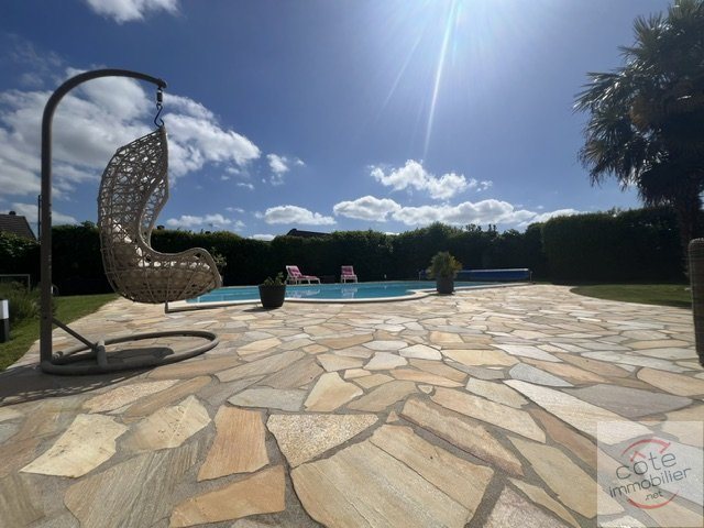 Maison à vendre, 140m², Saint-Martin-de-Bréthencourt
