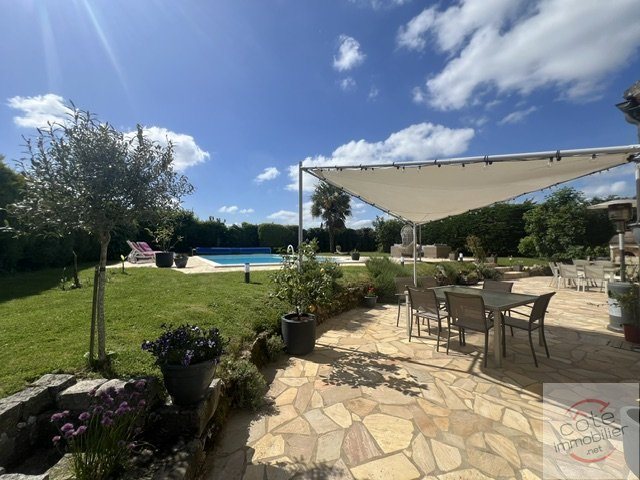 Maison à vendre, 140m², Saint-Martin-de-Bréthencourt