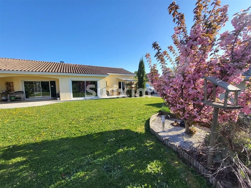 Maison 8 pièces 160 m² · à Charnay-lès-Mâcon · 160 m² · 585 000 €