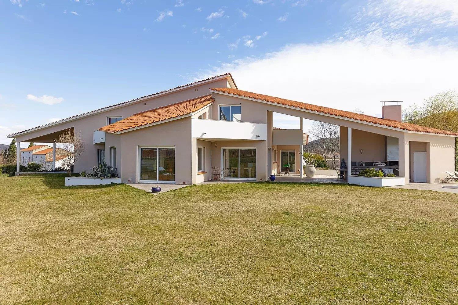 Maison à vendre, 279m², Rigarda