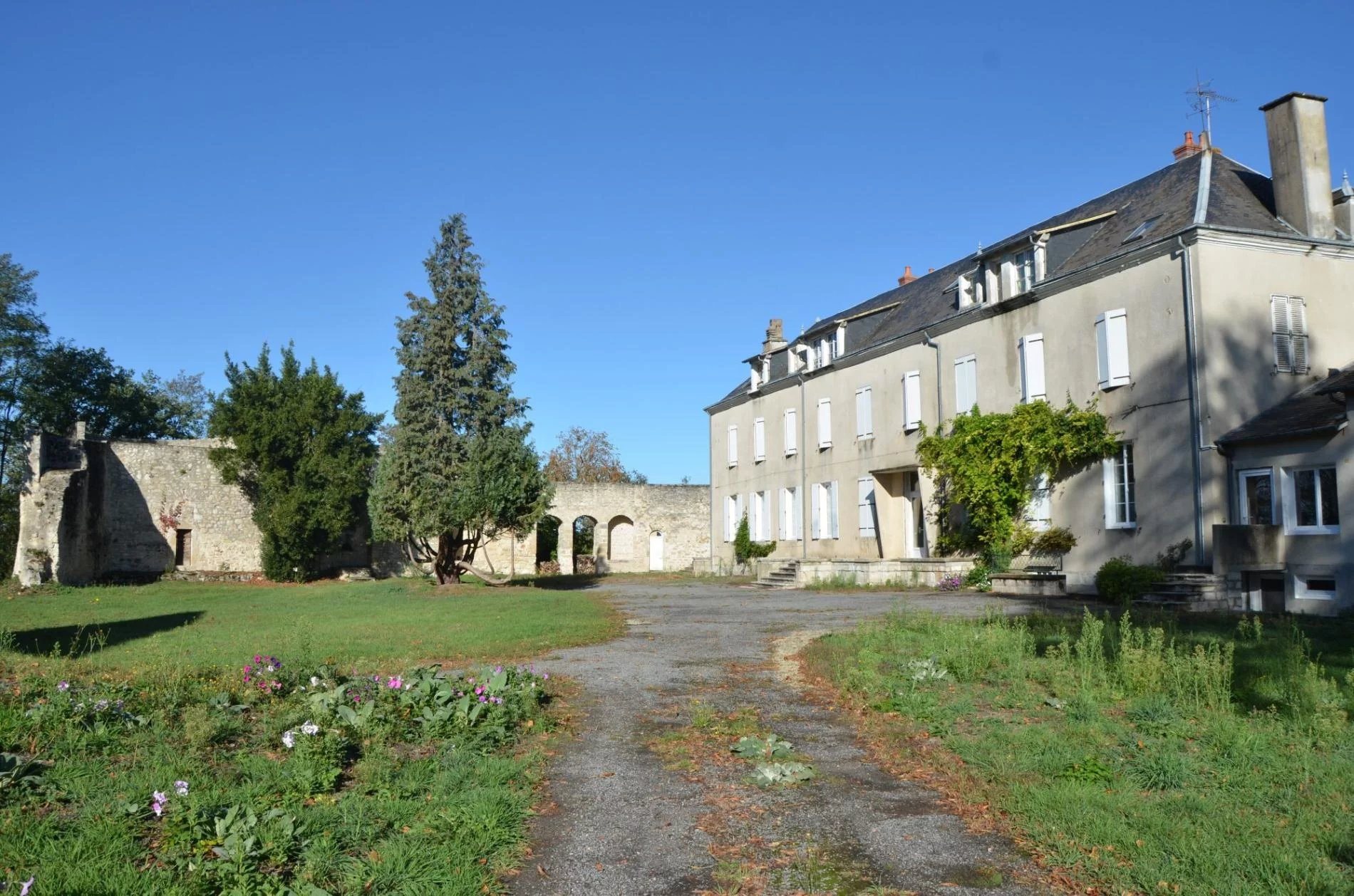 Maison à vendre, 1245m², Le Châtelet