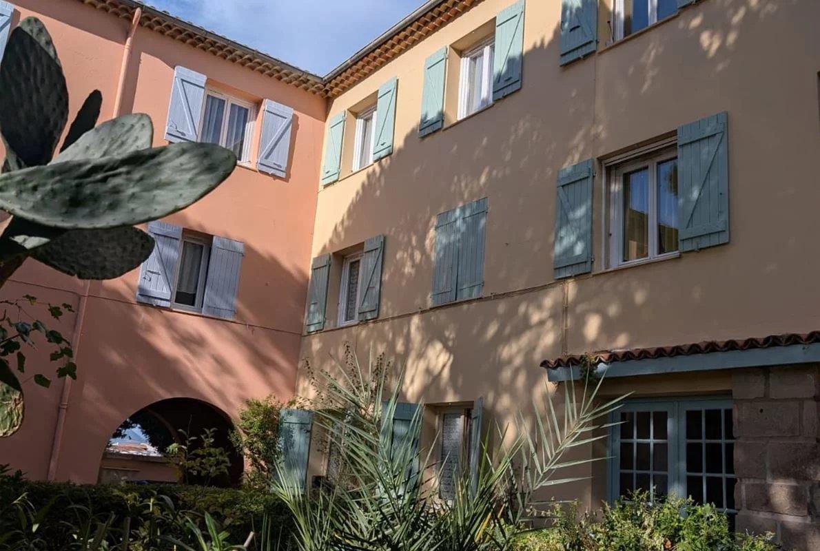 Appartement à vendre, 83m², Fréjus
