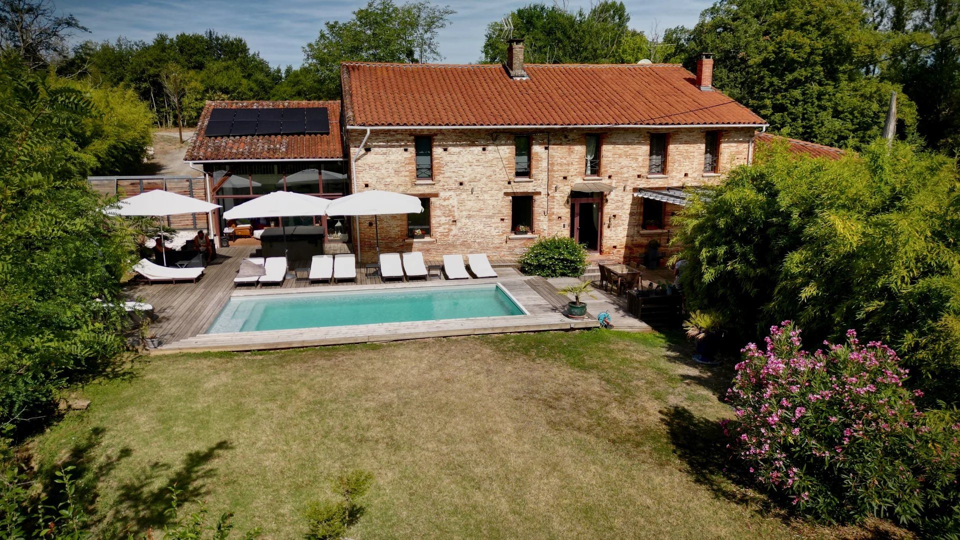 Maison à vendre, 411m², Montesquieu-Volvestre