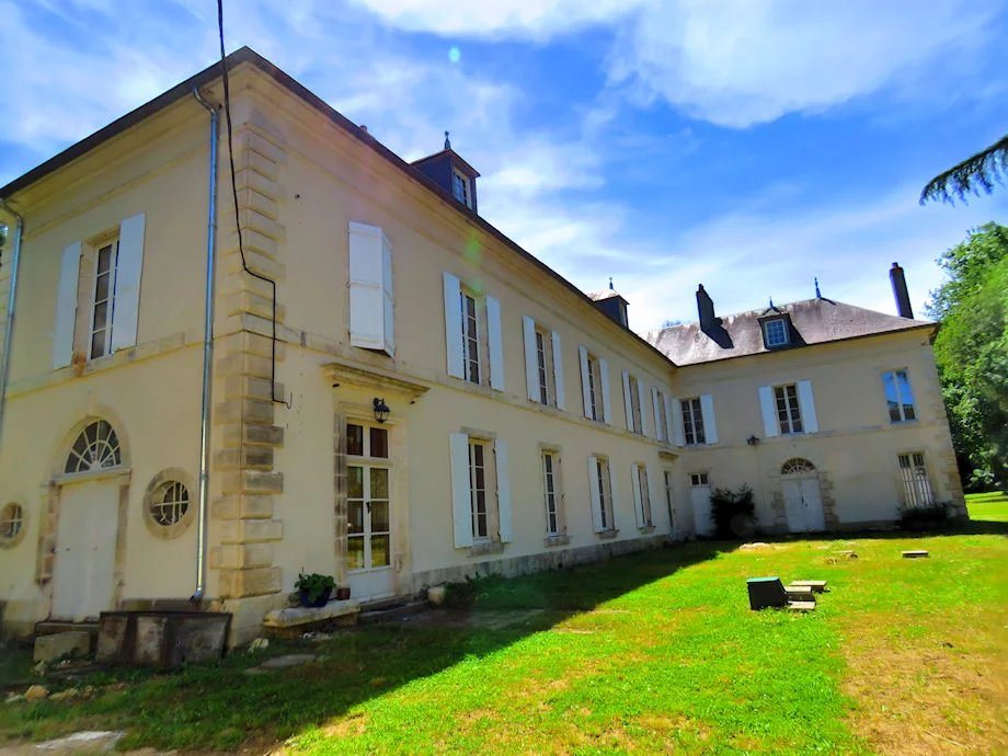 Maison à vendre, 550m², Challuy