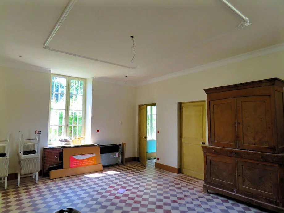 Maison à vendre, 550m², Challuy