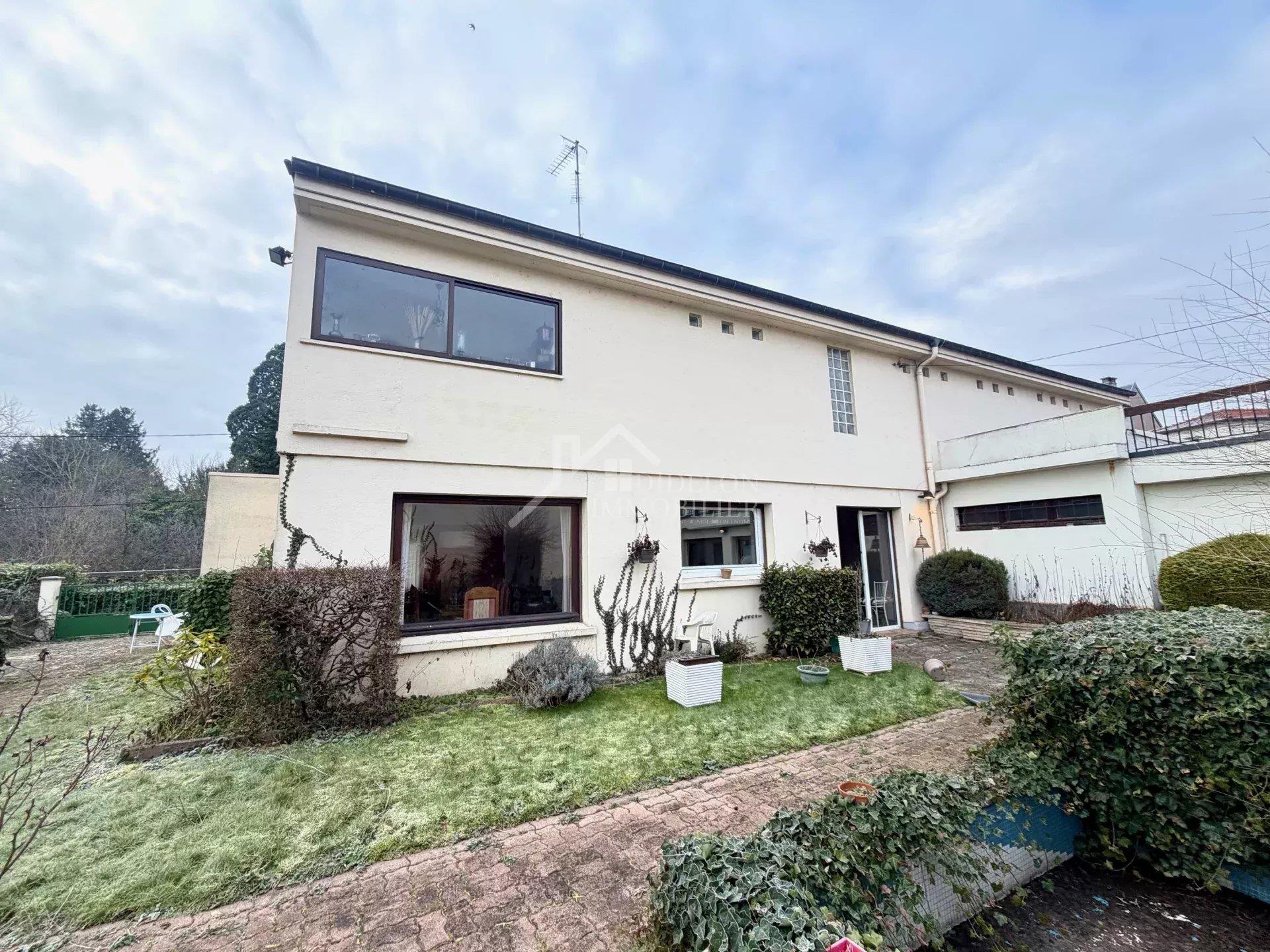 Maison à vendre, 211m², Pont-à-Mousson