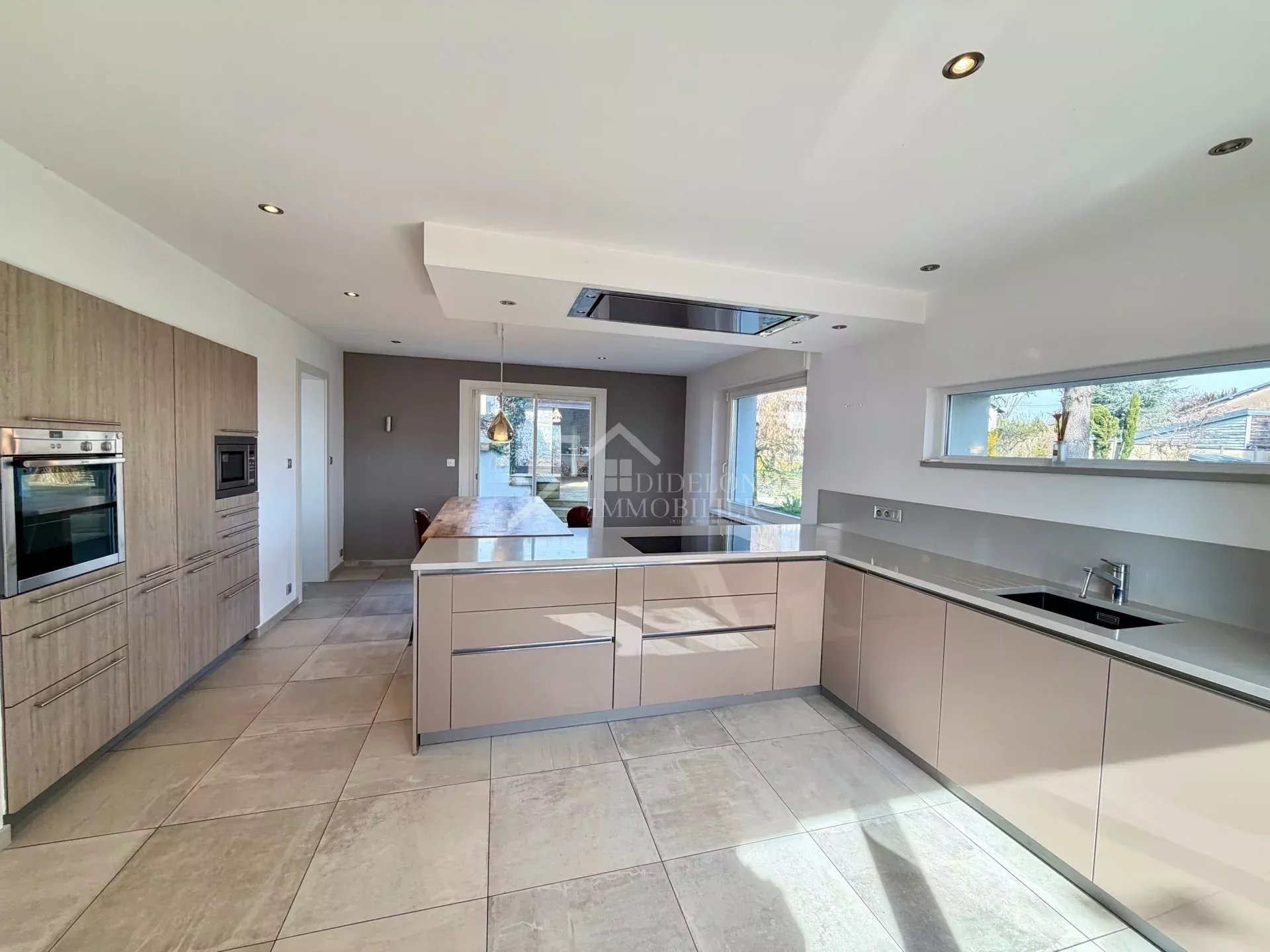 Maison à vendre, 250m², Atton