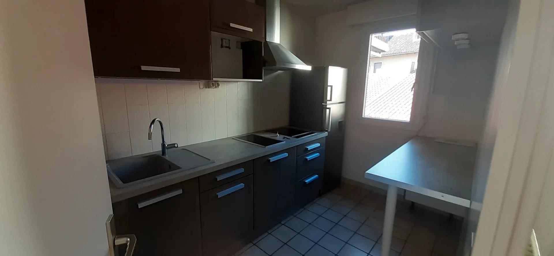 Appartement à louer, 41m², Aurillac