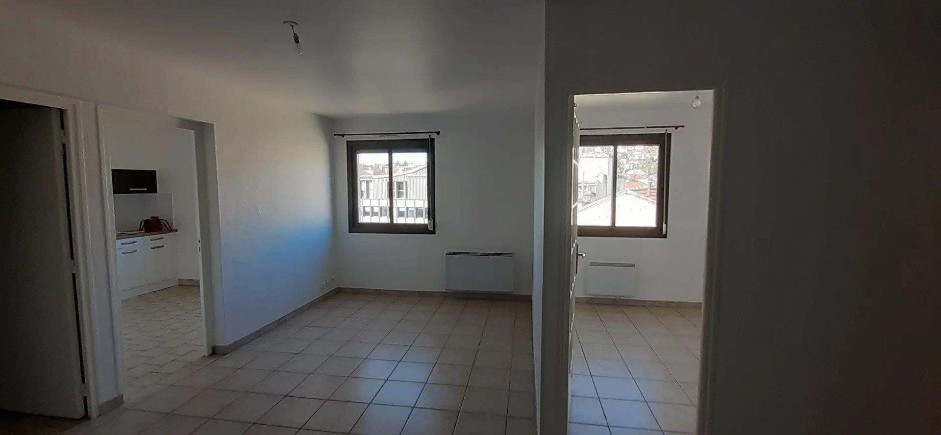 Appartement à louer, 50m², Aurillac