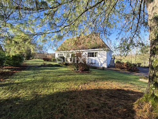 10 pièces 343 m² · à Saint-Vit · 343 m² · 300 000 €