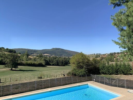 Maison 20 pièces 612 m² · à Marmagne · 612 m² · 980 000 €