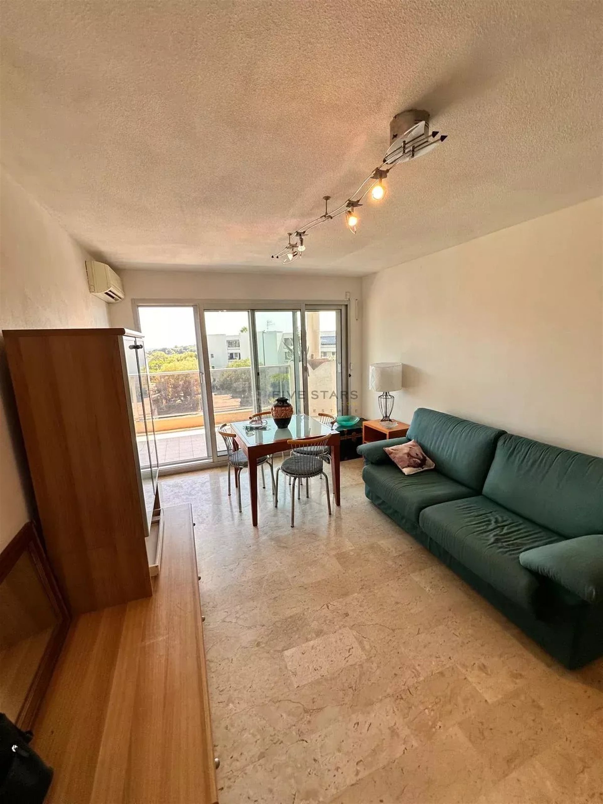 Appartement à louer, 49m², Antibes