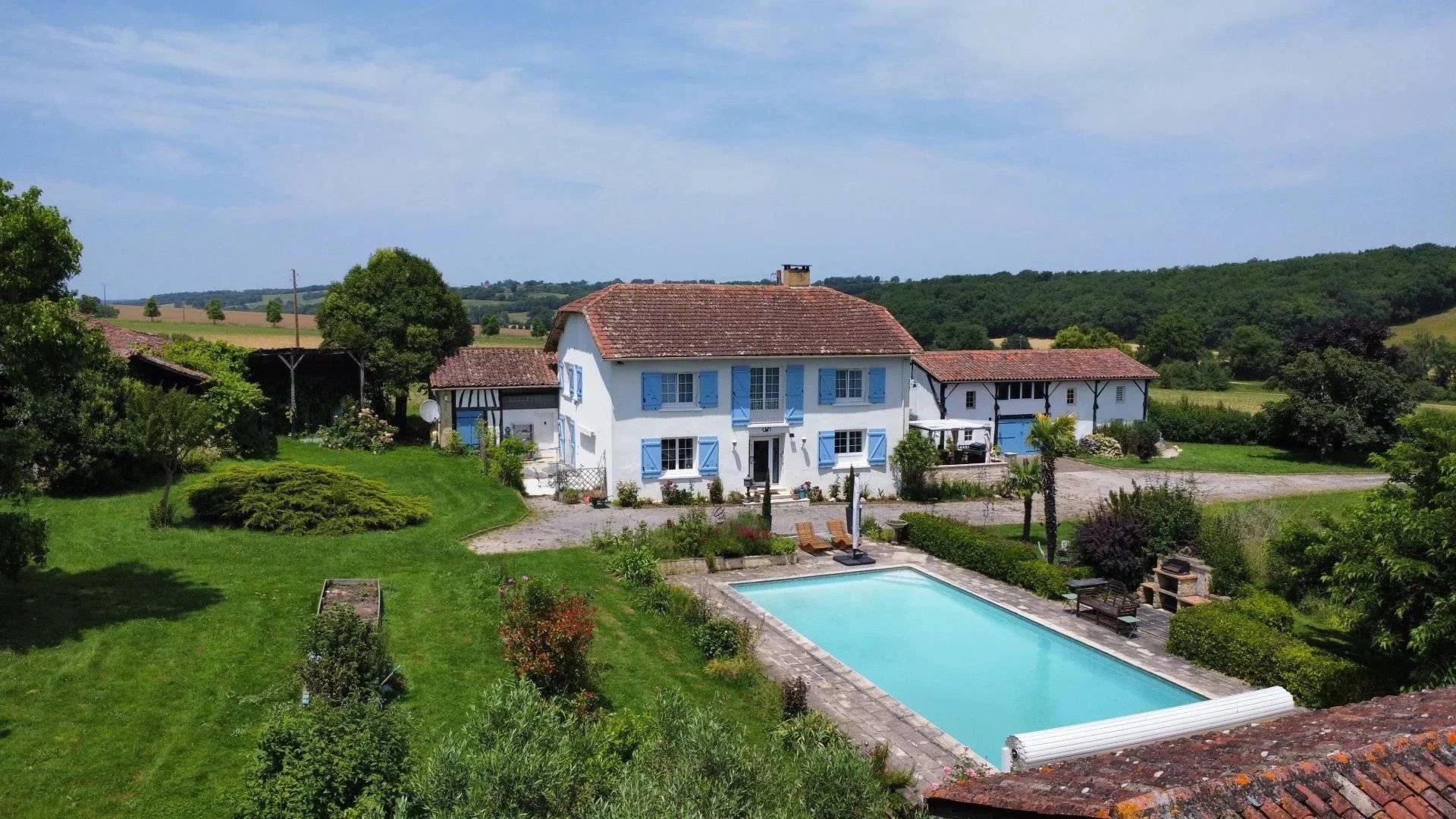 Maison à vendre, 325m², Vic-Fezensac