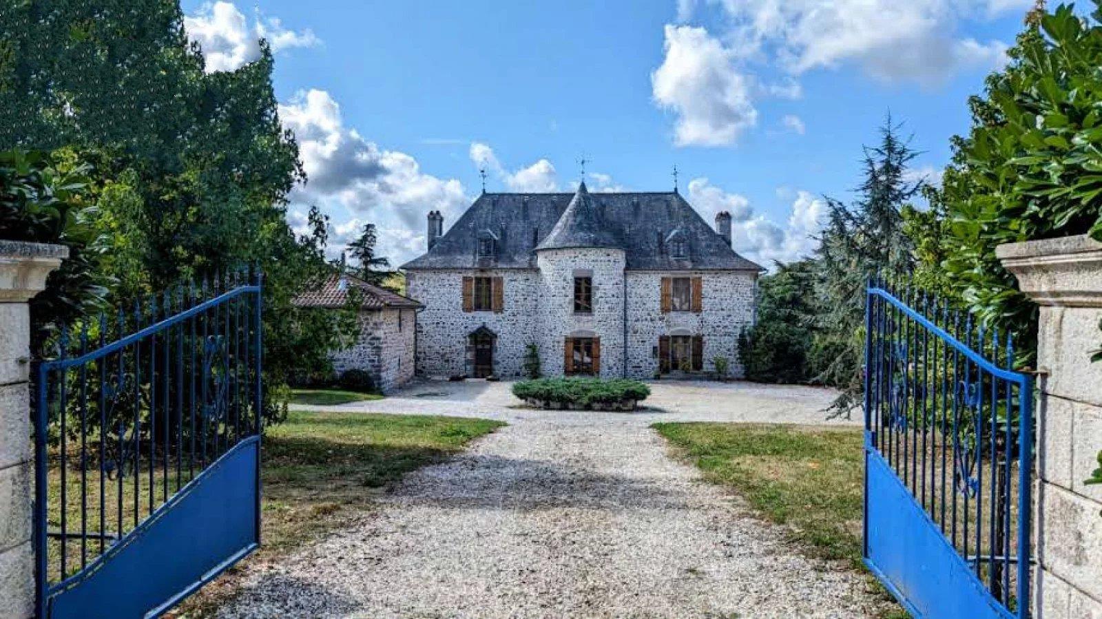 Maison à vendre, 436m², Lesterps